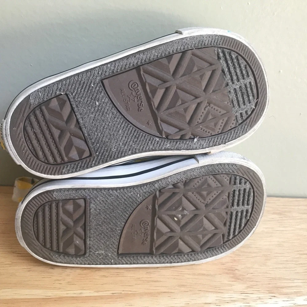Converse Kids Lemon Print Sneakers Velcro Straps Size: US Toddler 5C EUR 21